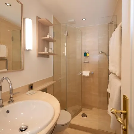 Benen-diken-hof 5*