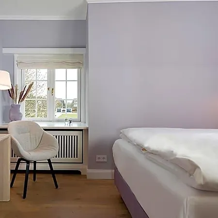 Benen-diken-hof 5*